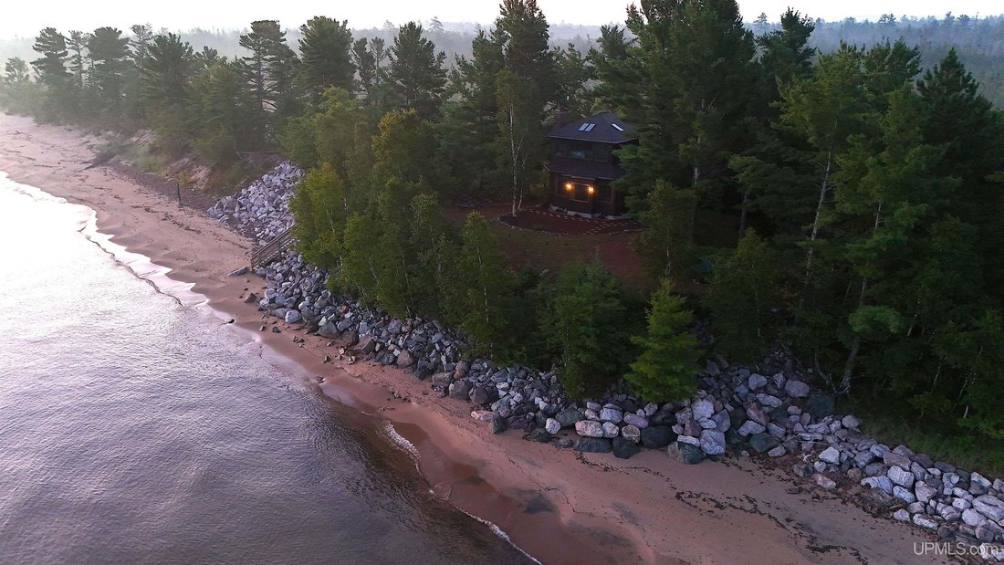 House in Marquette, Michigan, United States 5 - 18778712