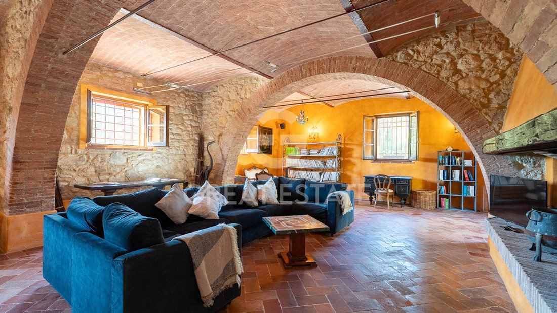 Estate in Torrita di Siena, Tuscany, Italy 2 - 18780129