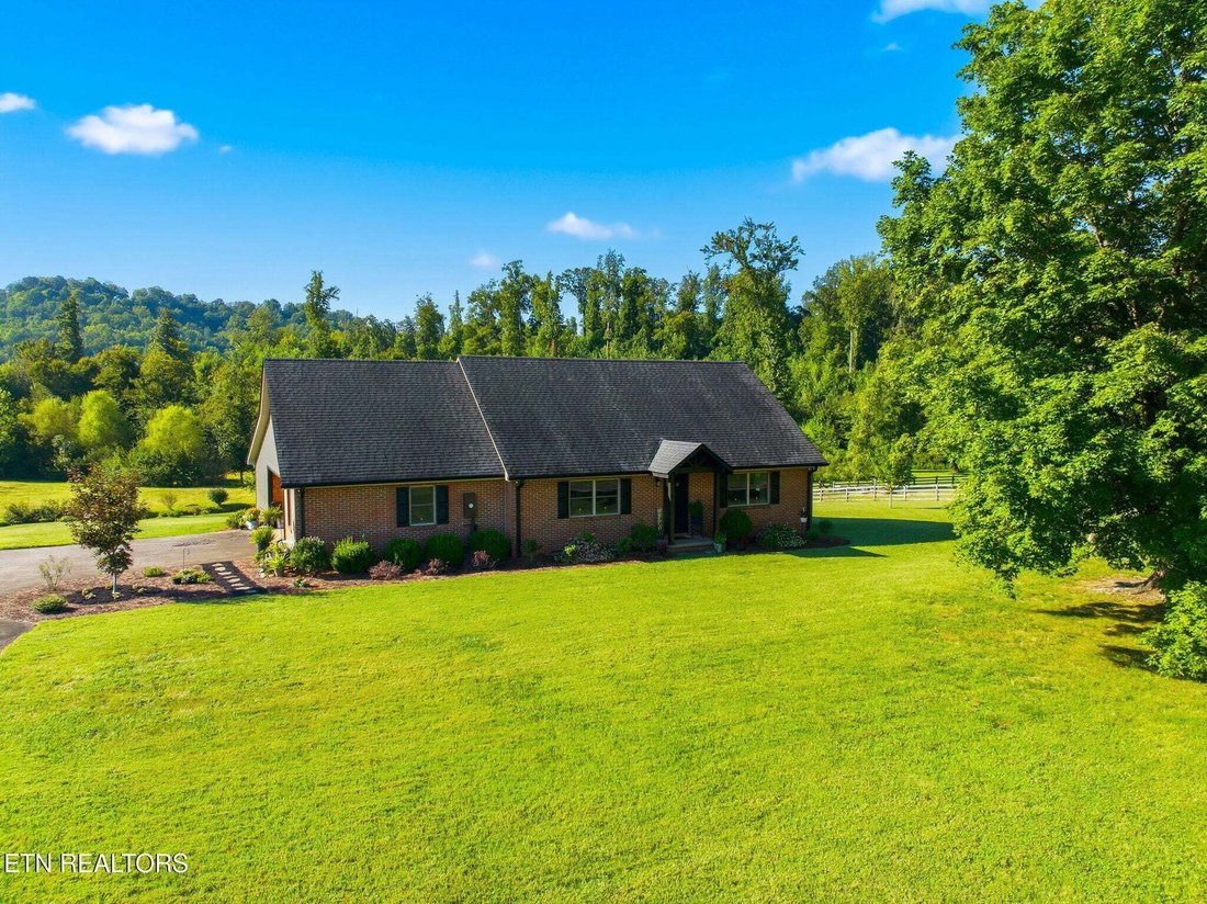 House in Athens, Tennessee, United States 2 - 18779566