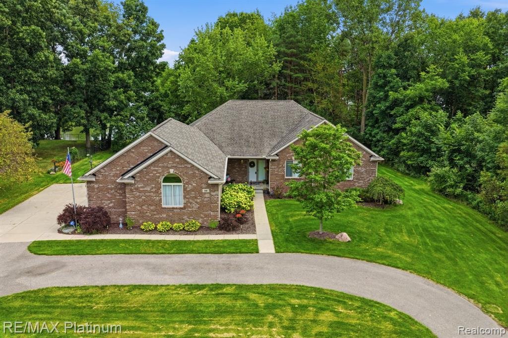 House in Howell, Michigan, United States 1 - 18776174