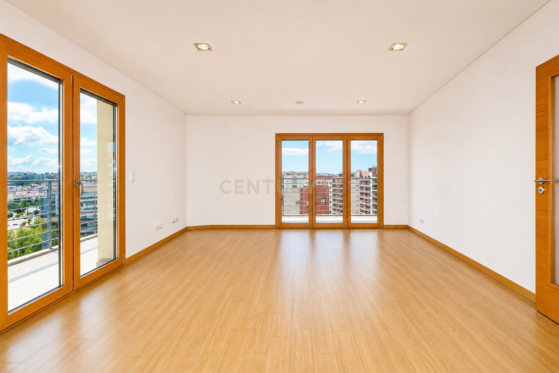 Apartamento en Odivelas, Distrito de Lisboa, Portugal 5 - 18780339