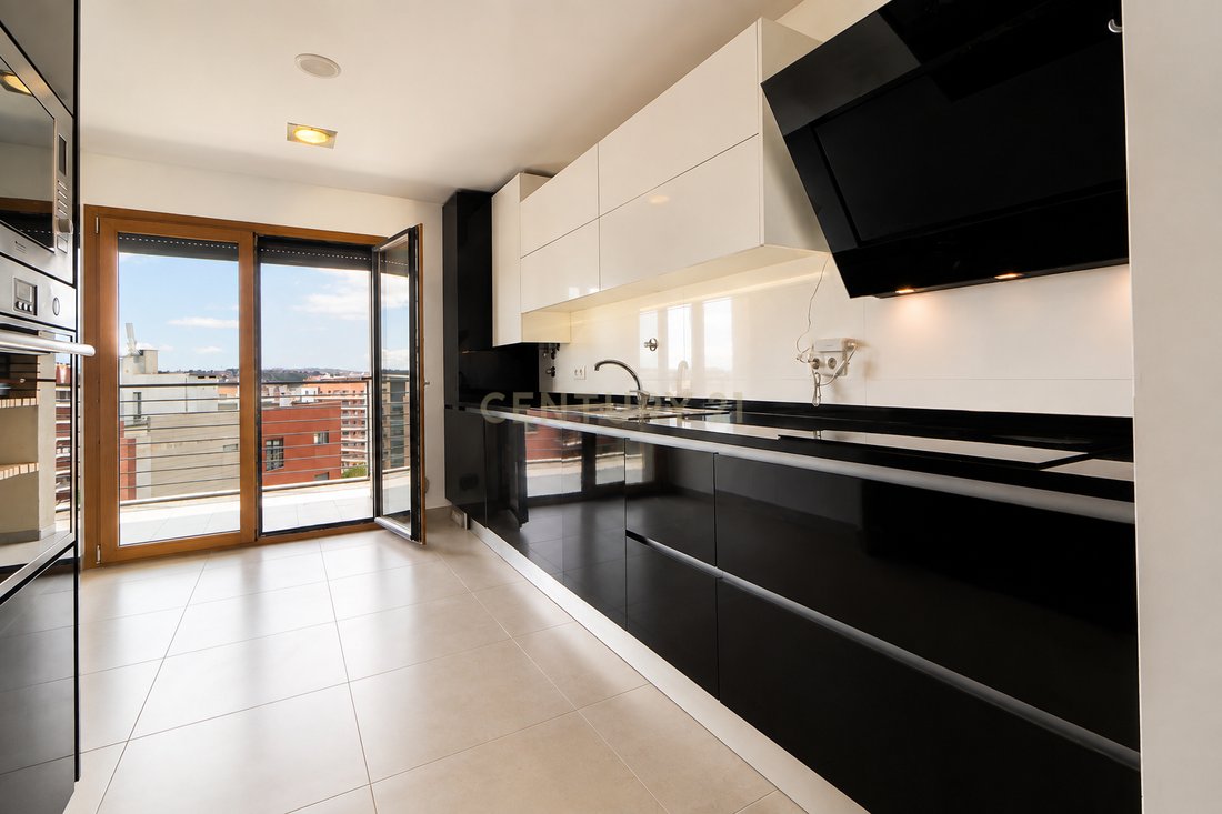 Apartamento en Odivelas, Distrito de Lisboa, Portugal 1 - 18780339