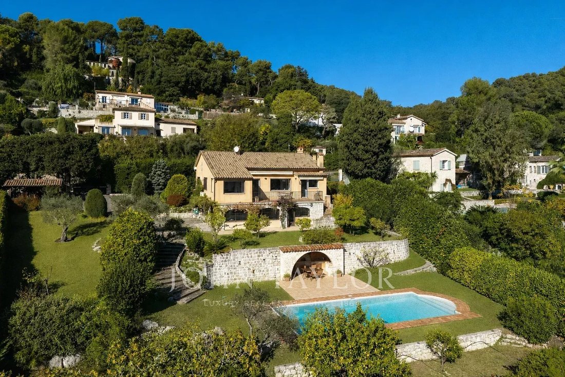 Maison à Quartiers Est les Salettes-Les Campons, La Colle-sur-Loup, France 1 - 18777247