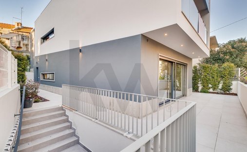 Townhouse in Almada, Cova da Piedade, Pragal e Cacilhas, Setubal, Portugal 1