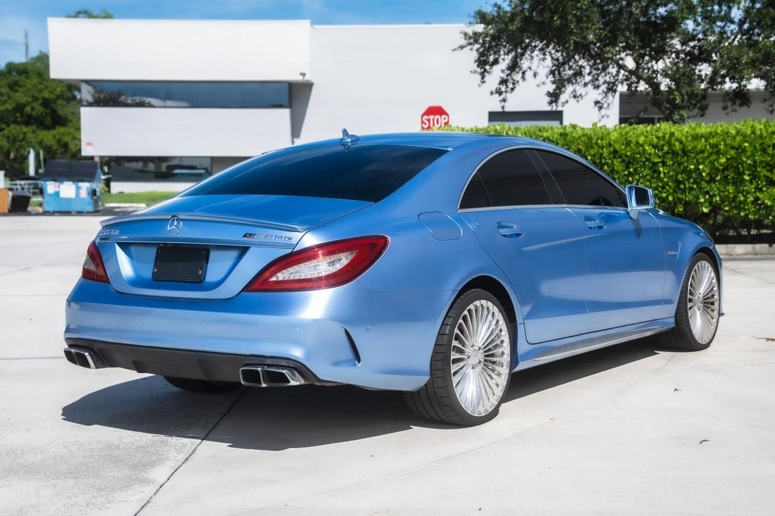 Coupe in Boynton Beach, FL, United States 5 - 18755401