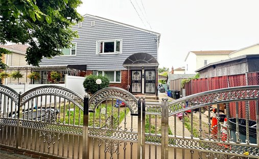 House in New York, New York, United States 1