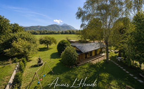 Haus in Arenthon, Auvergne-Rhone-Alpen, Frankreich 1