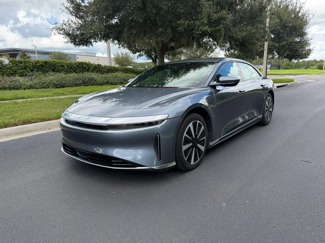 Sedan in Kissimmee, FL, United States 3 - 18780932