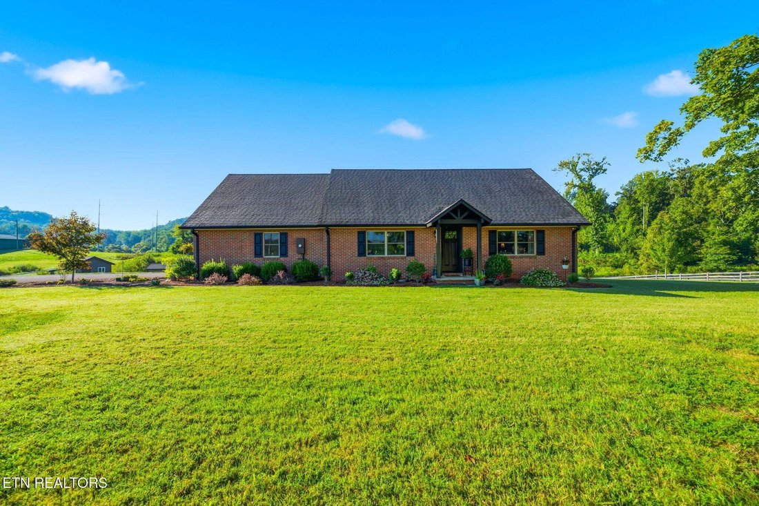 House in Athens, Tennessee, United States 5 - 18779566