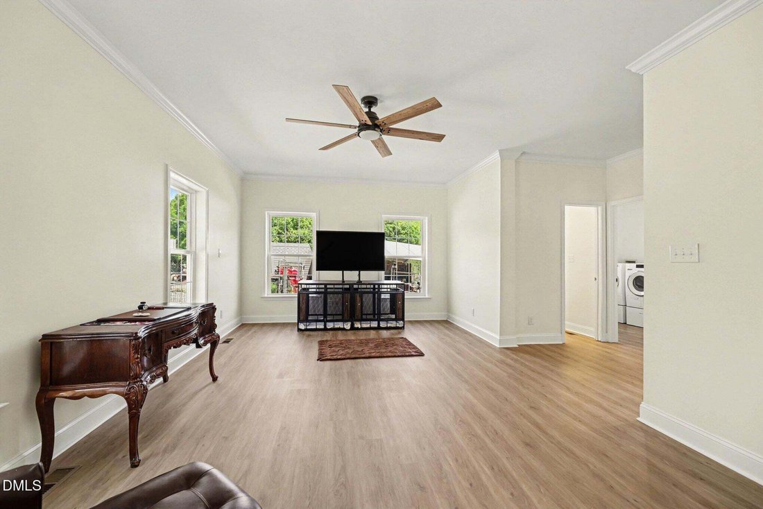 House in Siler City, North Carolina, United States 3 - 17774393