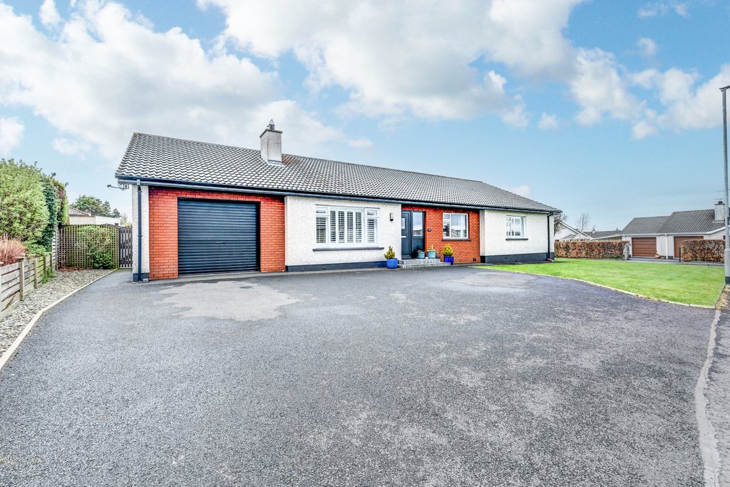 House in Causeway Coast and Glens District, Northern Ireland 1 - 18780225