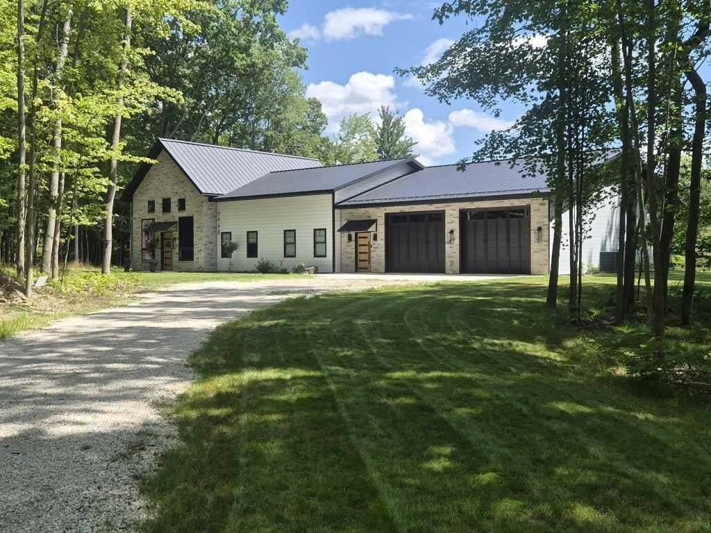 Casa a Stanwood, Michigan, Stati Uniti 1 - 18776212