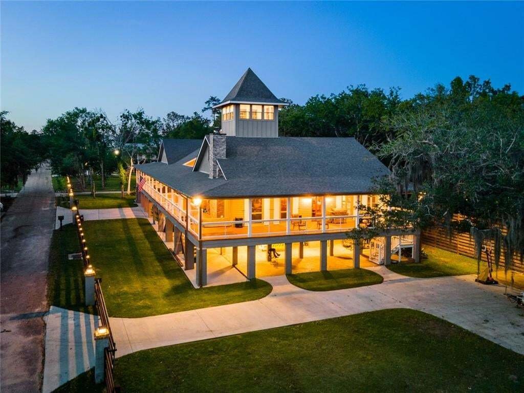 House in Mandeville, Louisiana, United States 2 - 18779343