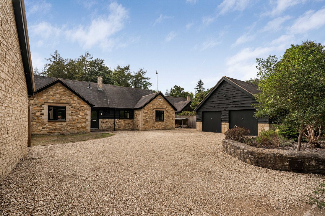 Bungalow in Abingdon, England 1 - 18776380