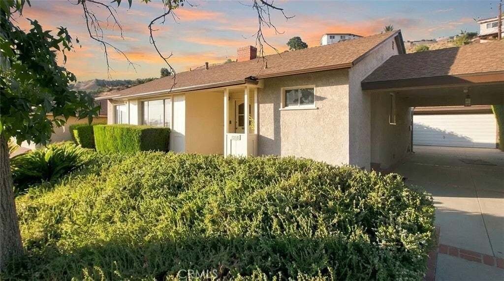 House in Burbank, California, United States 3 - 18646588