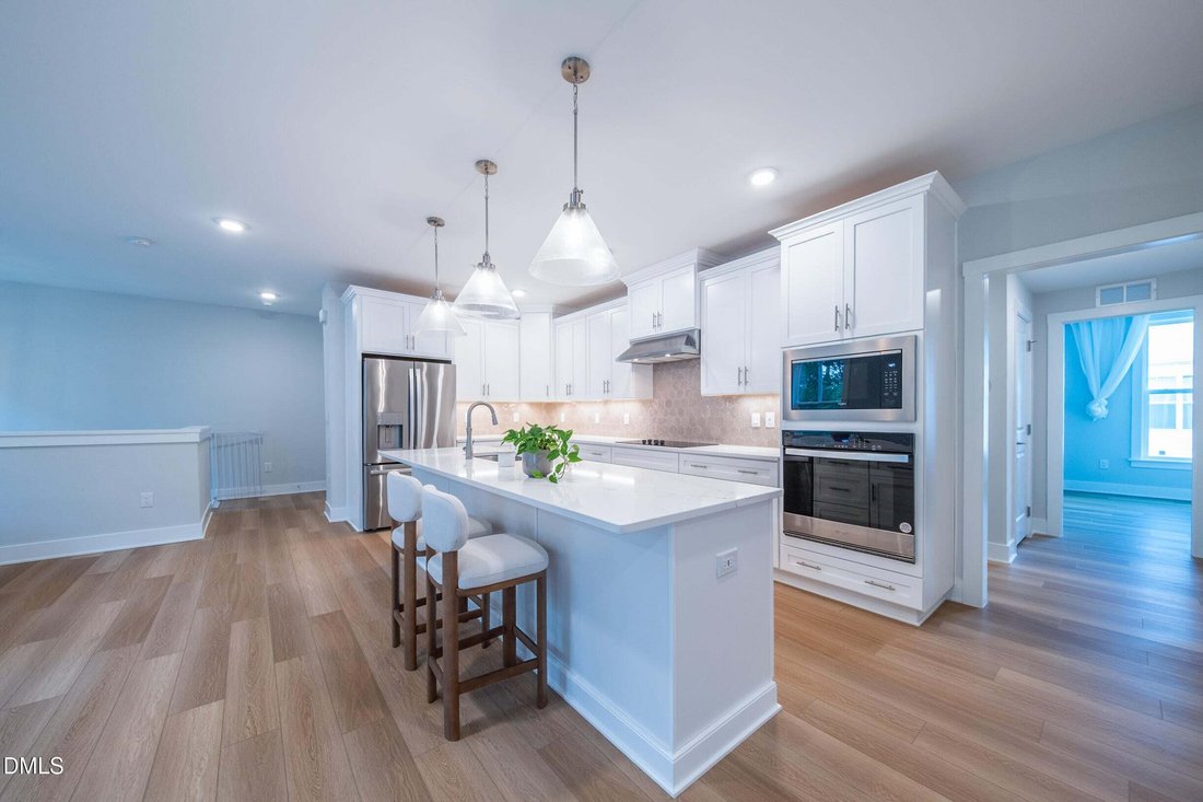 Condominio a Raleigh, Carolina del Nord, Stati Uniti 2 - 18306676