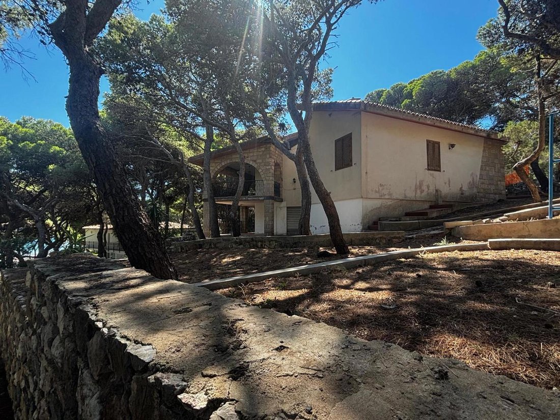 Villa a Sant'Anna Arresi, Sardegna, Italia 1 - 18779475