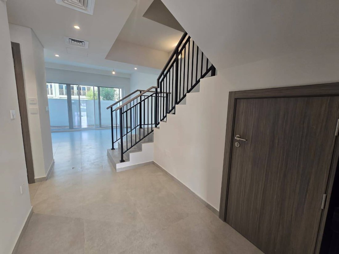 Villa in Damac Hills 2, Dubai, United Arab Emirates 5 - 17075313