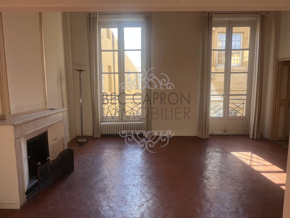 Apartment in Granettes-Jauberte-Sainte Anne, Aix-en-Provence, France 2 - 16918474
