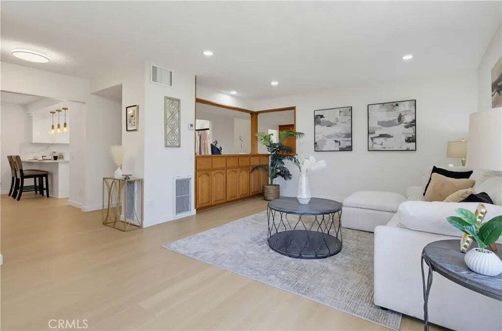 Appartement à Los Angeles, Californie, États-Unis 2 - 18779376