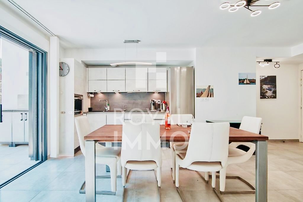 Wohnung in Bandol, Provence-Alpes-Côte d'Azur, Frankreich 1 - 18780529