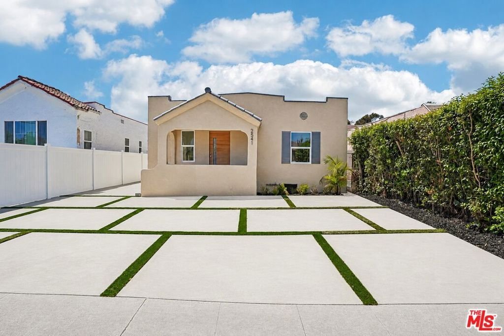 Los Angeles, California, United States 1 - 18781594