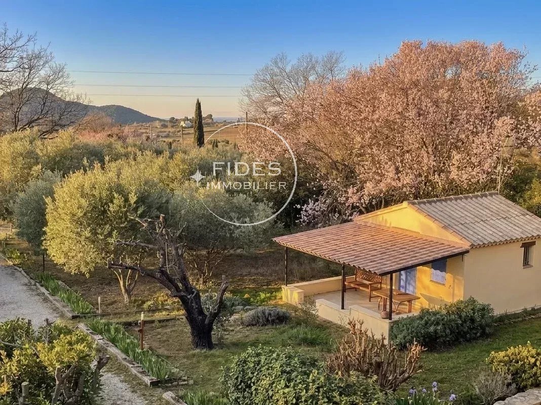 Casa en Saint-Cyr-sur-Mer, Provenza-Alpes-Costa Azul, Francia 2 - 18777603