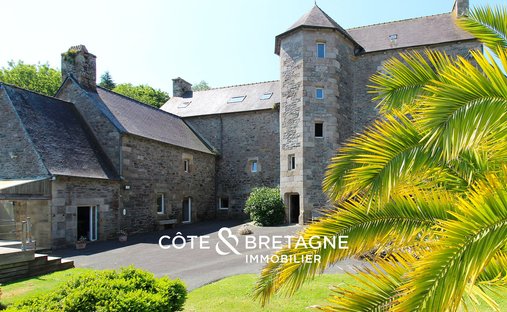 Château à Tréguier, Bretagne, France 1