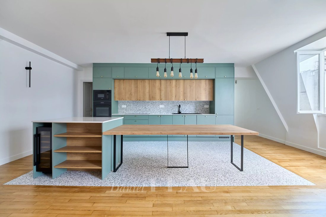 Apartment in Mairie, Paris 8e Arrondissement, Paris 4 - 18777301