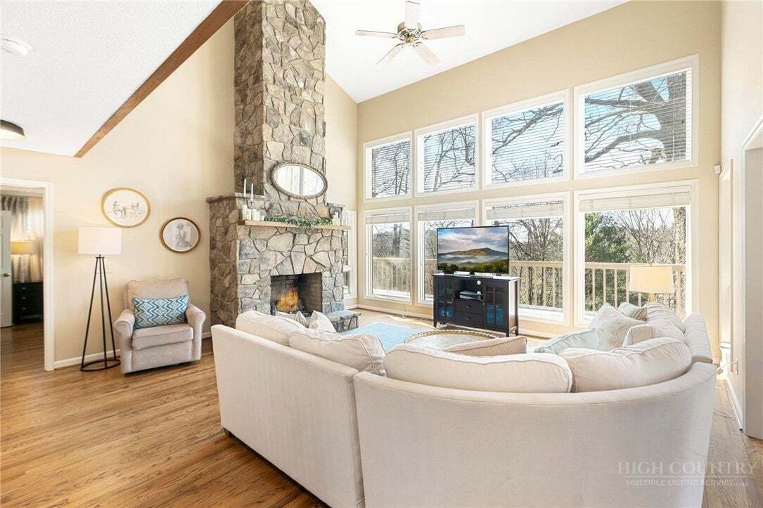 House in Blowing Rock, North Carolina, United States 2 - 18775998