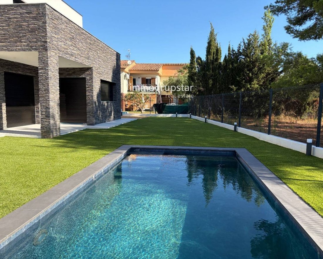 Chalet in Calonge i Sant Antoni, Catalonia, Spain 4 - 18780179