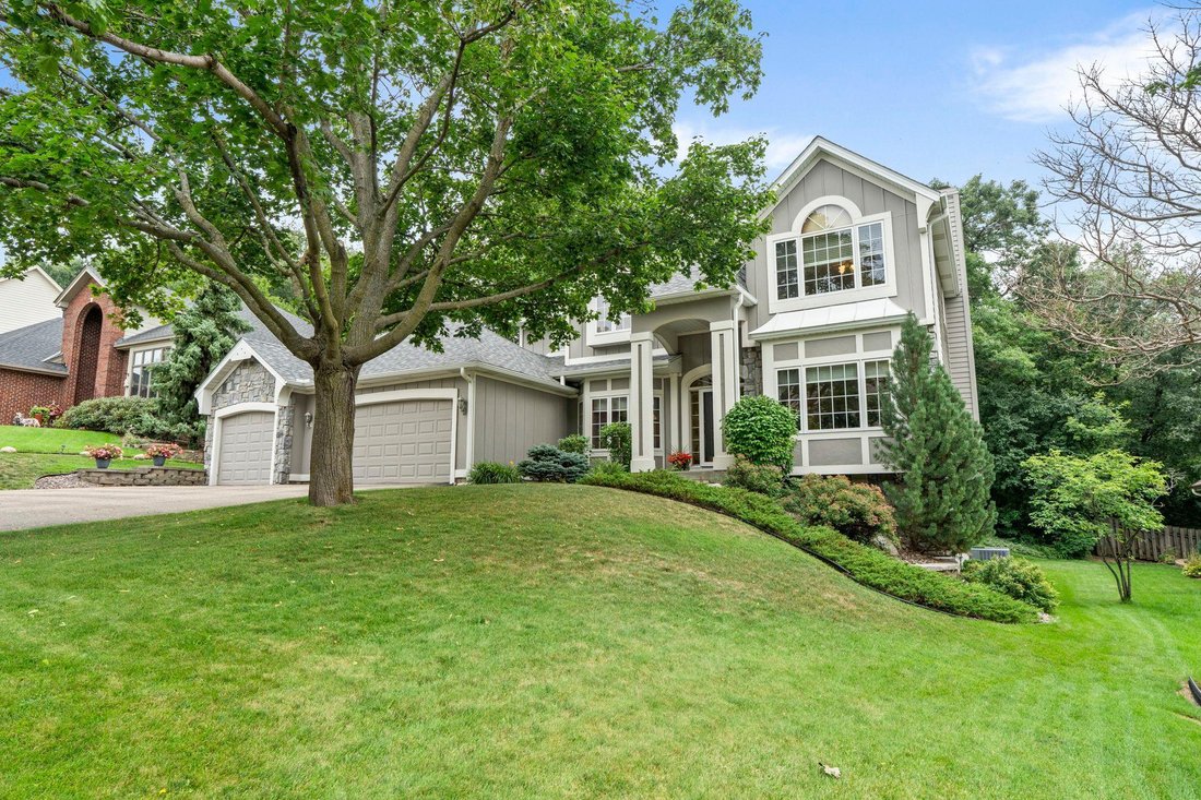 House in Burnsville, Minnesota, United States 1 - 18780288