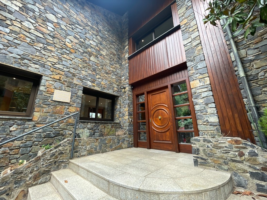 Chalet in Escaldes-Engordany, Escaldes-Engordany, Andorra 4 - 18648767