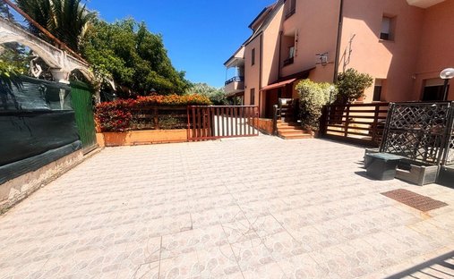 Casa en Periferia, Carbonia, Cerdeña 1