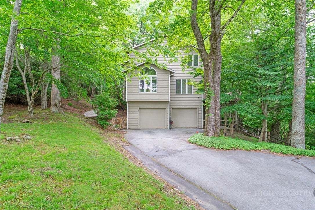 House in Blowing Rock, North Carolina, United States 1 - 18775998