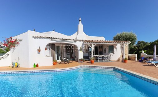 Villa in Carvoeiro, Algarve, Portugal 1