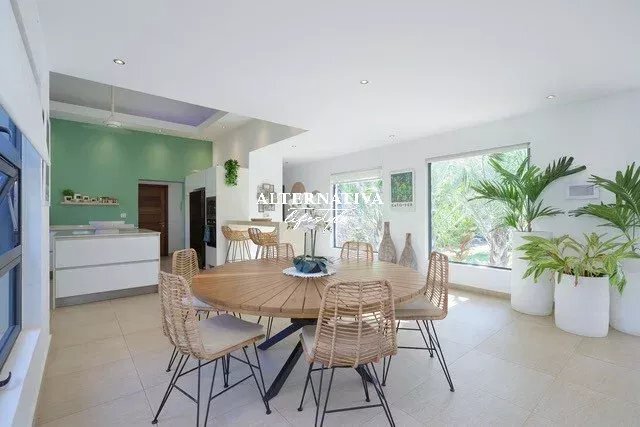 Villa in Grand Baie, Riviere du Rempart, Mauritius 3 - 18776550