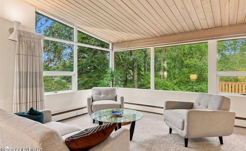 House in Anchorage, Alaska, United States 1