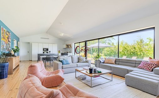 House in Camblanes-et-Meynac, Nouvelle-Aquitaine, France 1