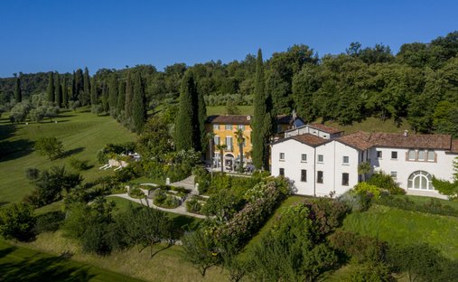 House in Salo, Lombardy, Italy 1