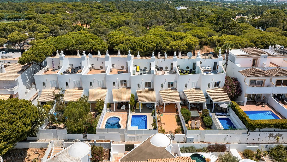 Townhouse in Vale do Lobo, Almancil, Portugal 3 - 18780020