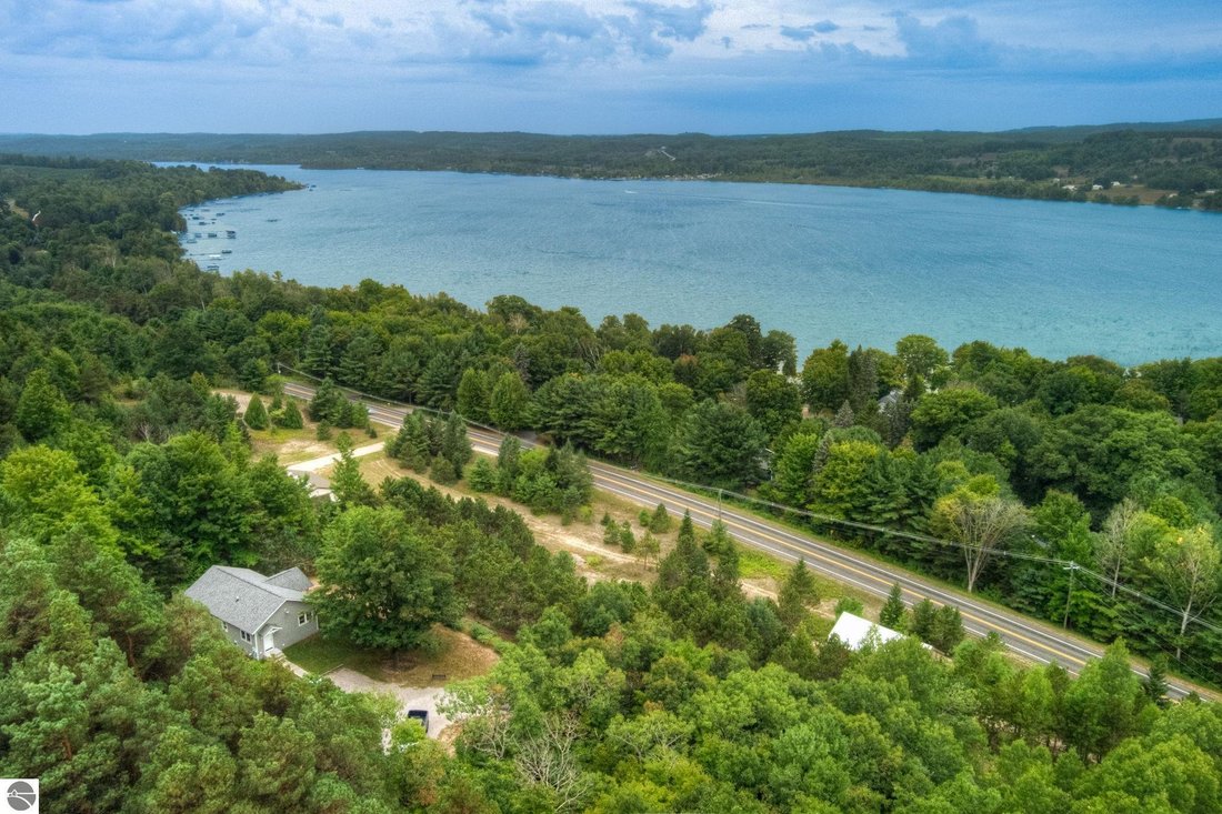 Casa en Lake Leelanau, Míchigan, Estados Unidos 1 - 18776315