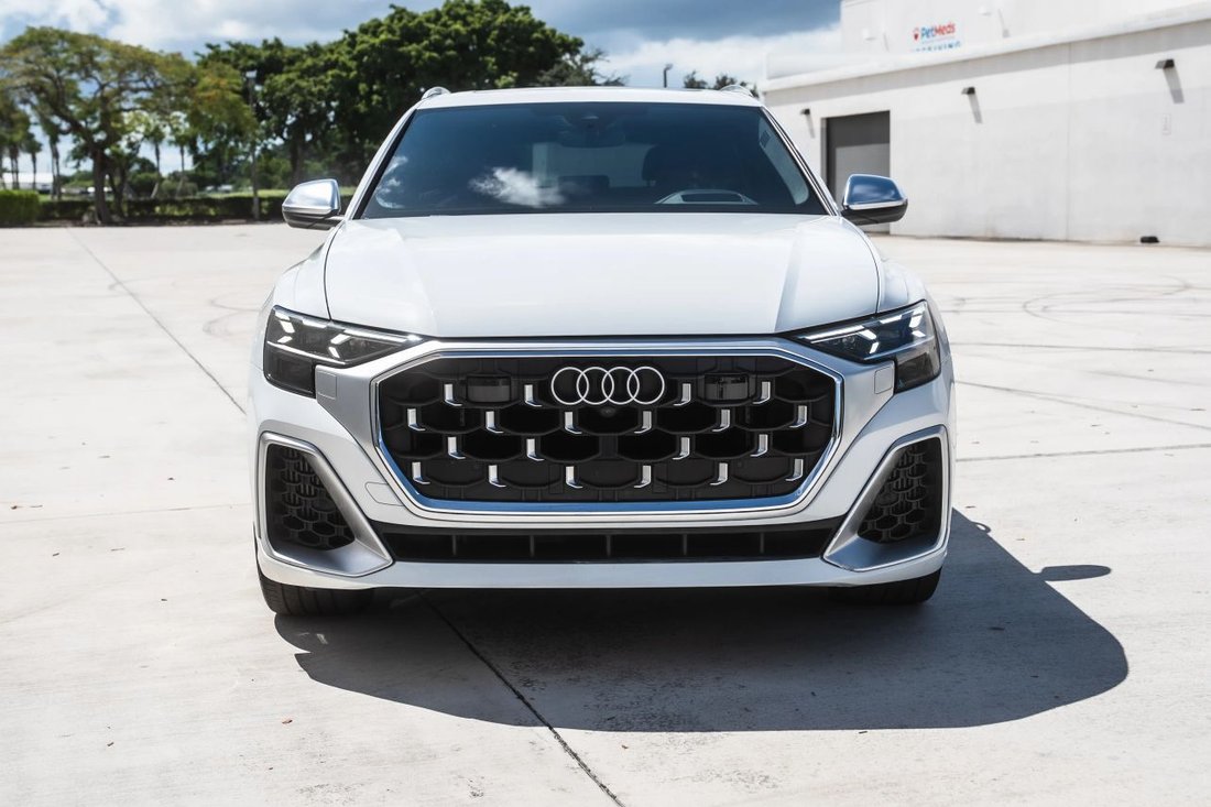 Suv in Boynton Beach, FL, United States 1 - 18699464