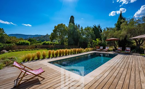 Country House in Nord, Pégomas, France 1