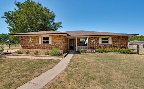 House in Cross Roads, Texas, United States 1