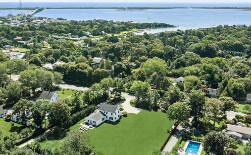 House in Hampton Bays, New York, United States 1