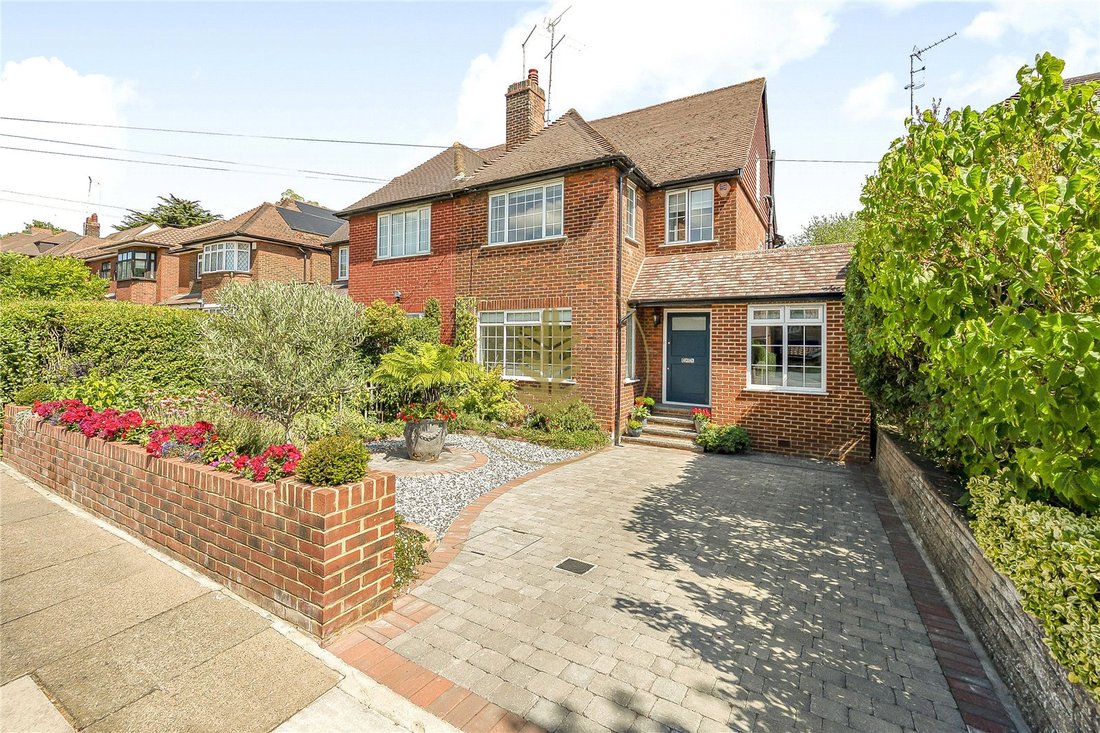 Haus in Mill Hill, London Borough of Barnet, England 1 - 18778882