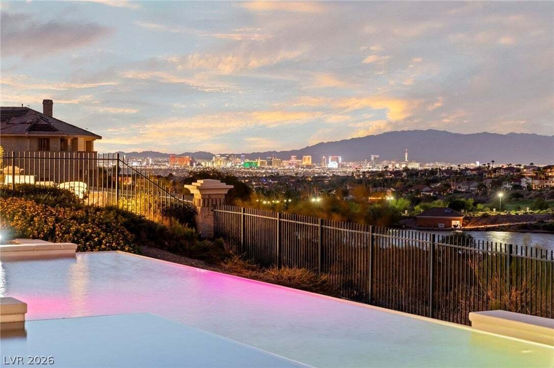 Casa en Henderson, Nevada, Estados Unidos 3 - 18775897
