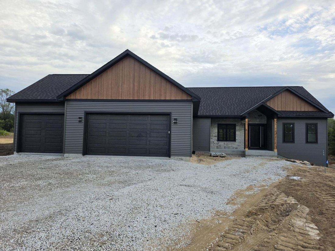 House in West Bend, Wisconsin, United States 1 - 18778598