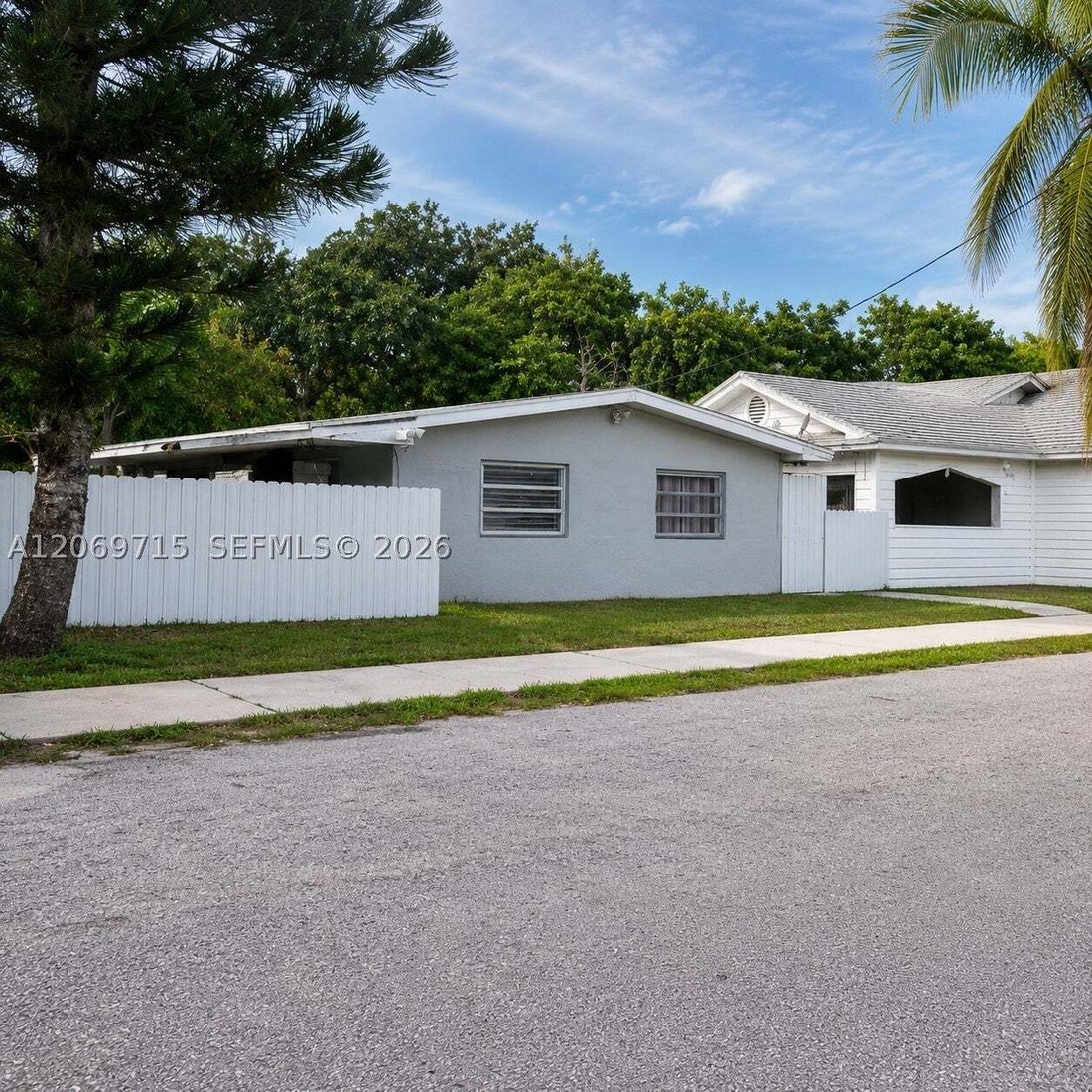 Casa a Miami, Florida, Stati Uniti 1 - 18640052